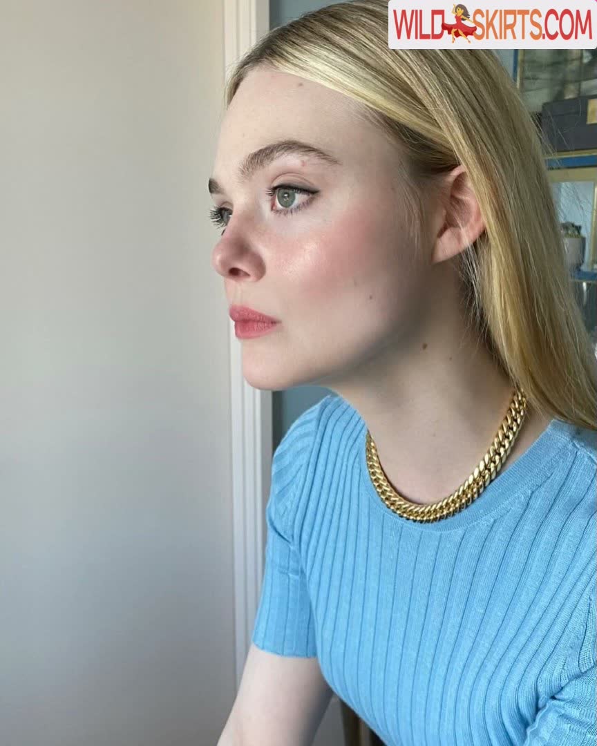 Elle Fanning / ellefanning nude Instagram leaked photo #9