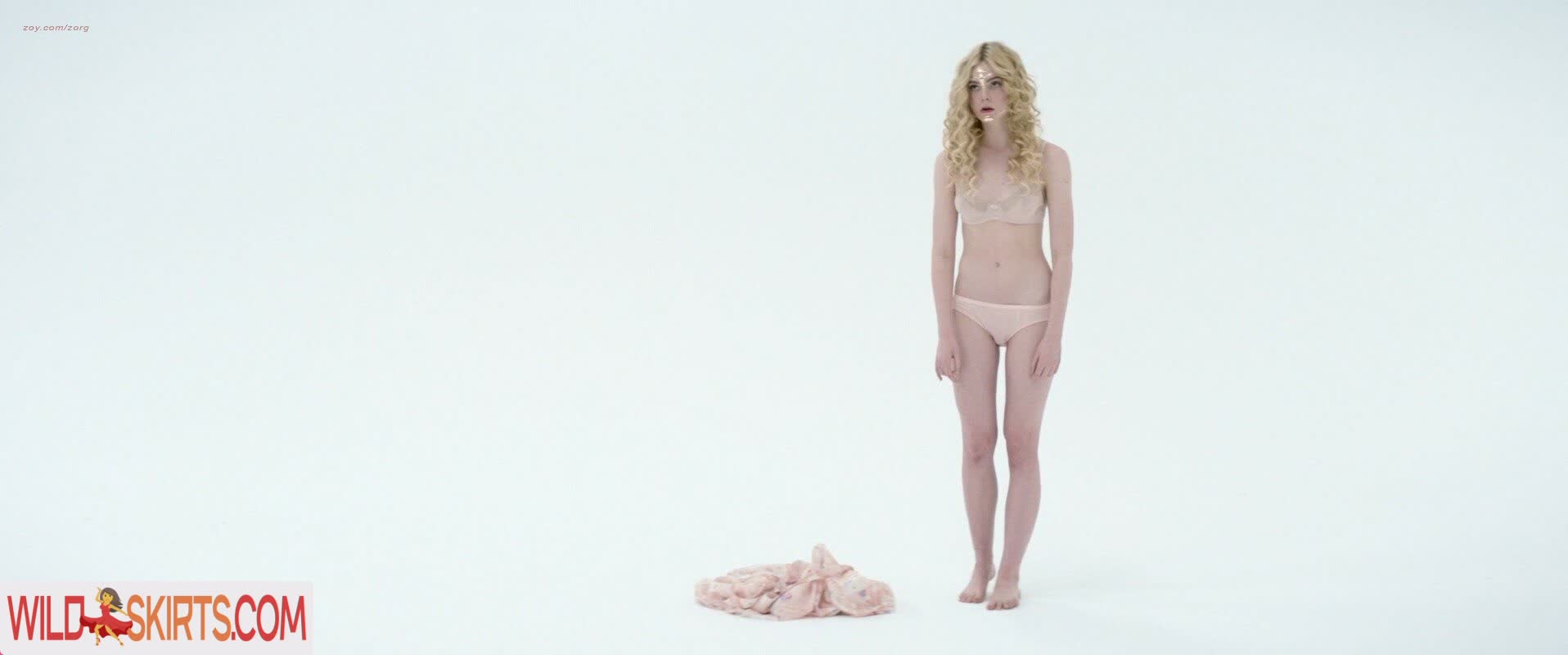 Elle Fanning / ellefanning nude Instagram leaked photo #11