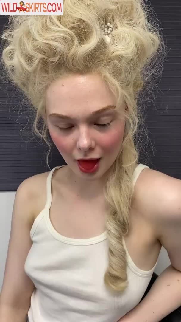 Elle Fanning / ellefanning nude Instagram leaked photo #1