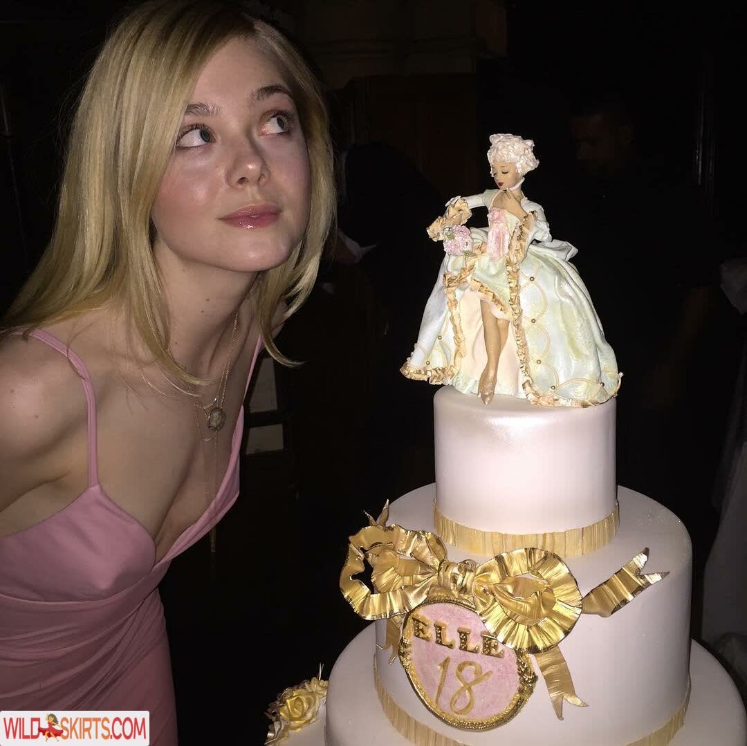 Elle Fanning / ellefanning nude Instagram leaked photo #17