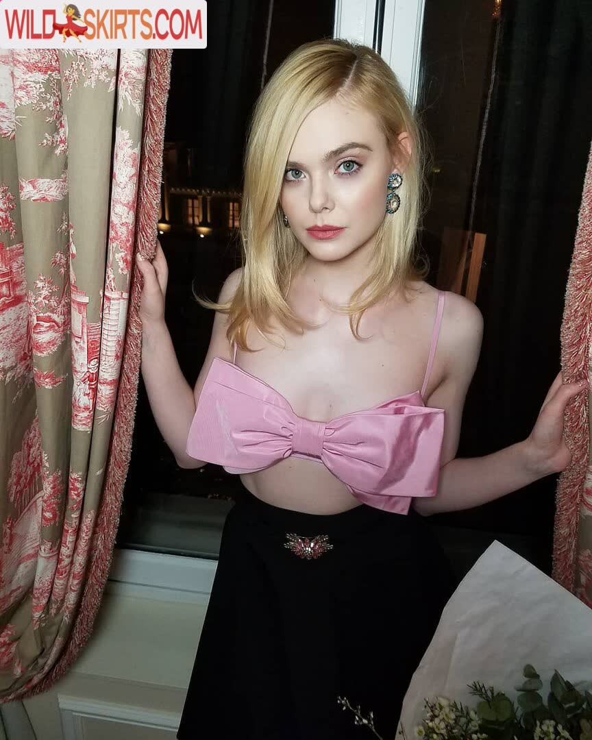 Elle Fanning / ellefanning nude Instagram leaked photo #4