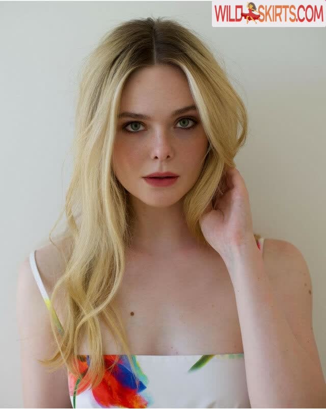 Elle Fanning / ellefanning nude Instagram leaked photo #6