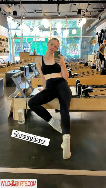 Elle Fanning / ellefanning nude Instagram leaked photo #570