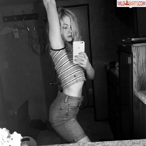 Elle Fanning / ellefanning nude Instagram leaked photo #405