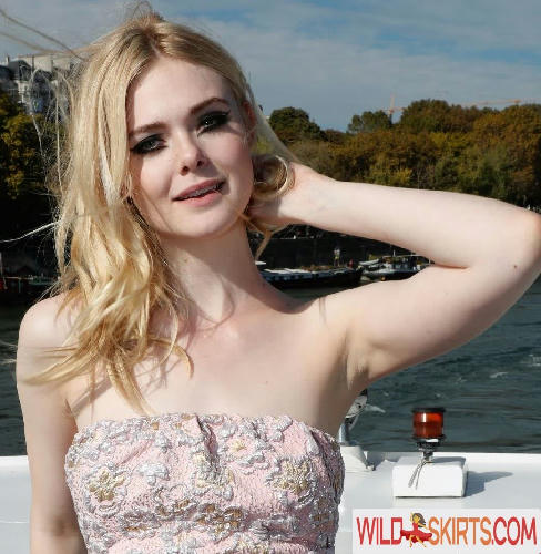 Elle Fanning / ellefanning nude Instagram leaked photo #85