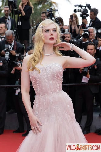 Elle Fanning / ellefanning nude Instagram leaked photo #349