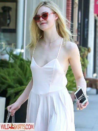 Elle Fanning / ellefanning nude Instagram leaked photo #369