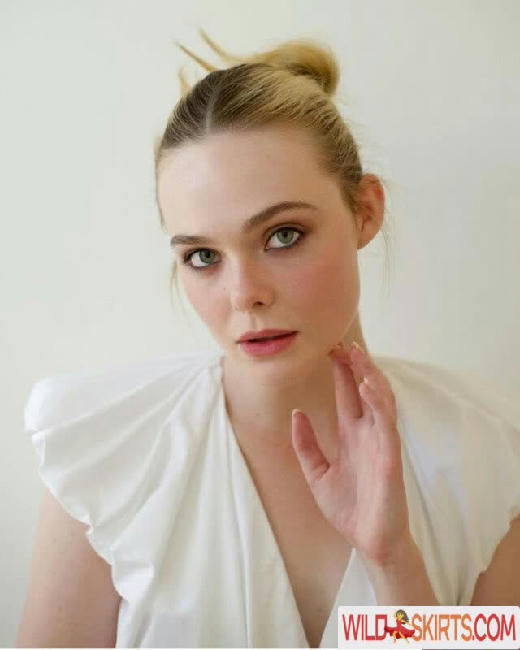 Elle Fanning / ellefanning nude Instagram leaked photo #437