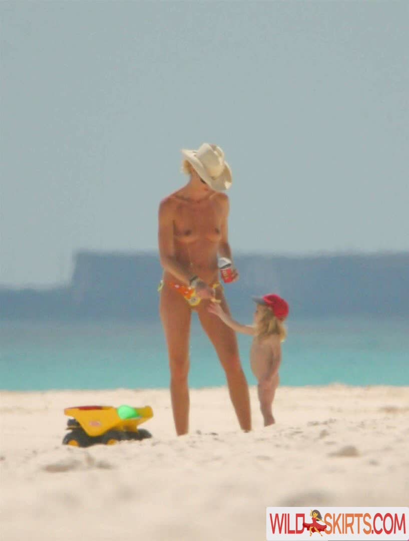 Elle Macpherson nude leaked photo #18