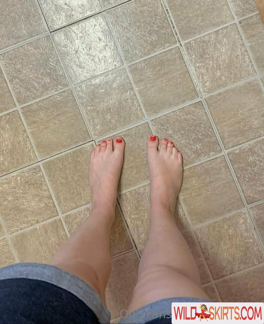 Ellesfeet8 nude leaked photo #1