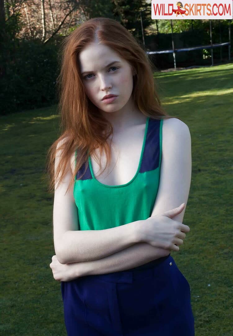 Ellie Bamber nude leaked photo #192