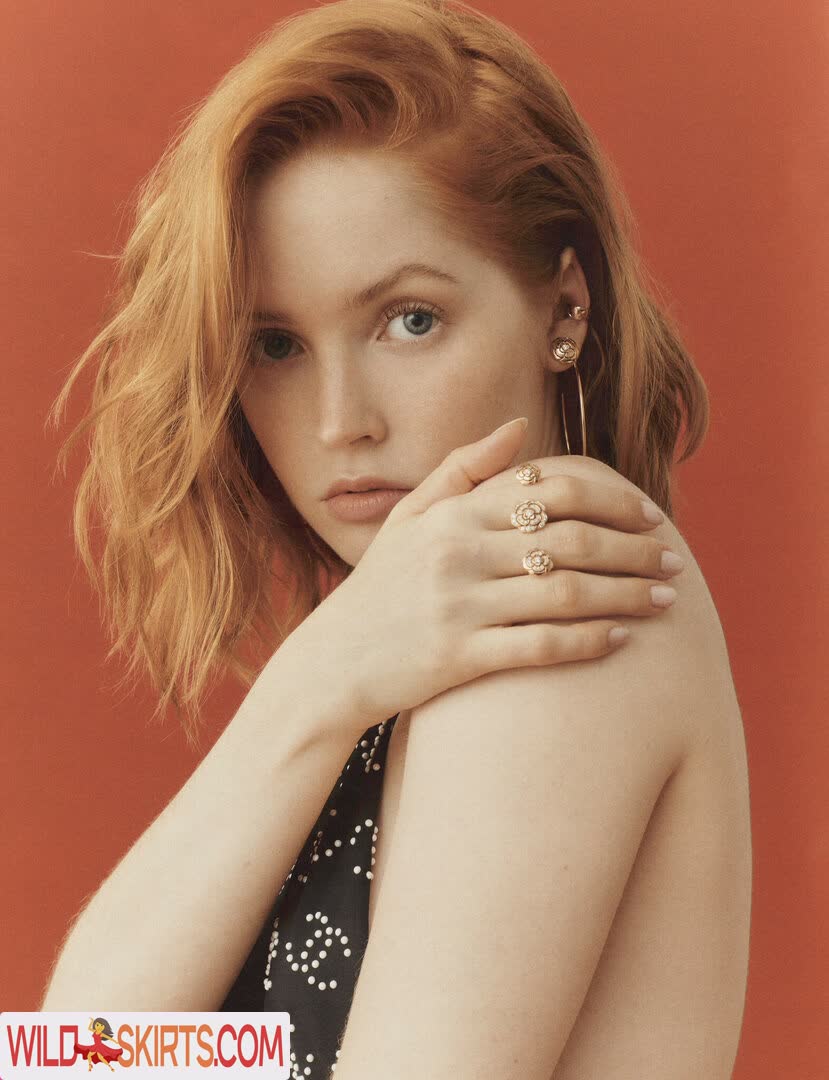 Ellie Bamber nude leaked photo #194