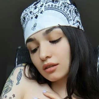 Elmira Pozhar avatar