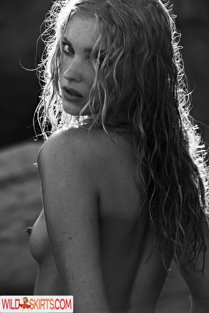 Elsa Hosk nude leaked photo #347