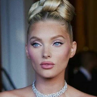 Elsa Hosk avatar