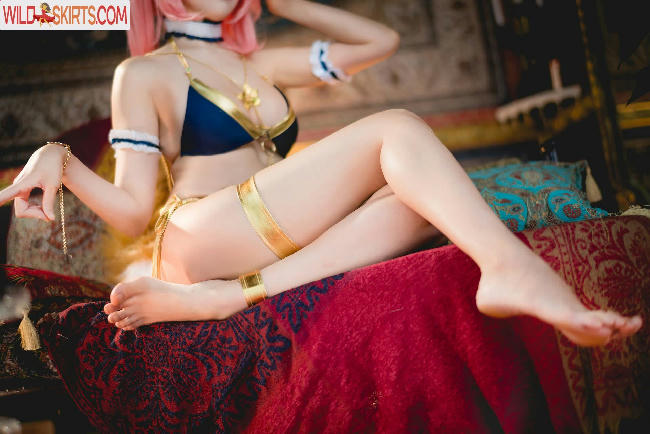 Ely Cosplayer / eeelyeee nude Instagram leaked photo #103