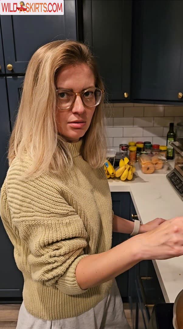 Elyse Willems nude leaked photo #110