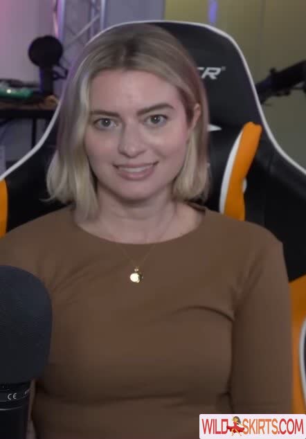 Elyse Willems nude leaked photo #115