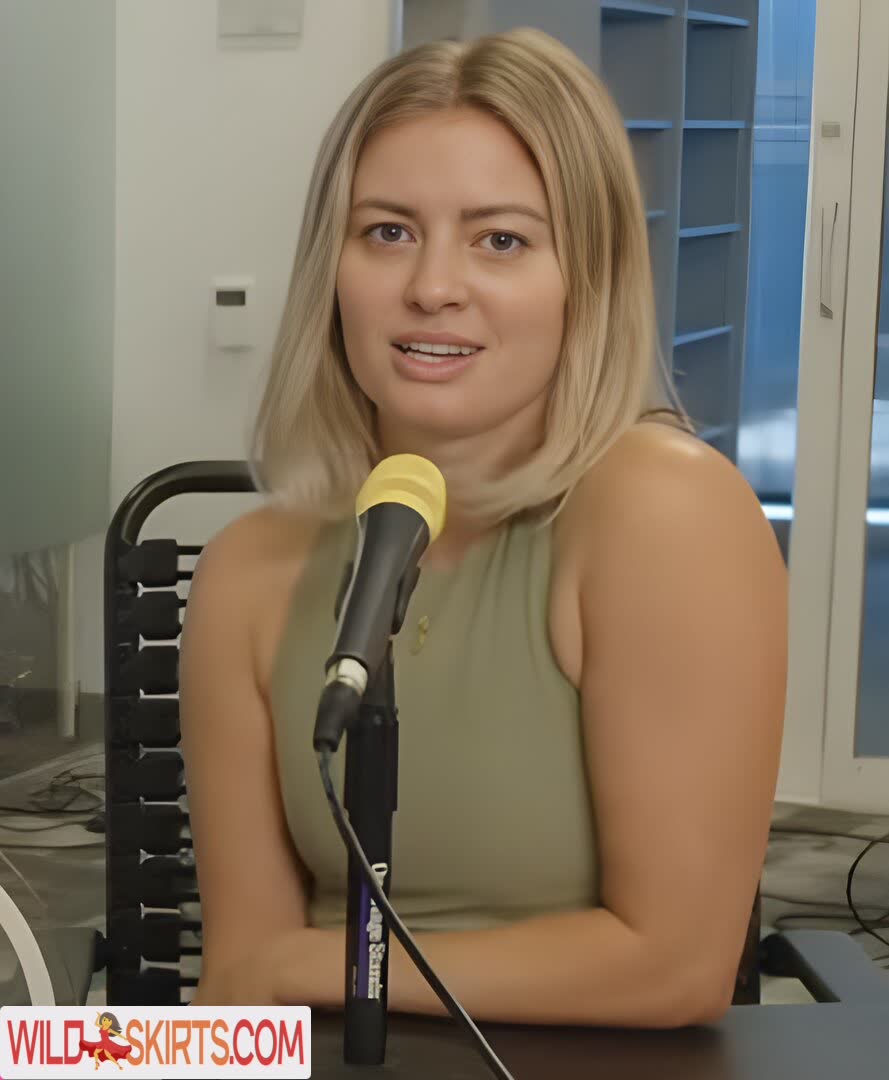 Elyse Willems nude leaked photo #35