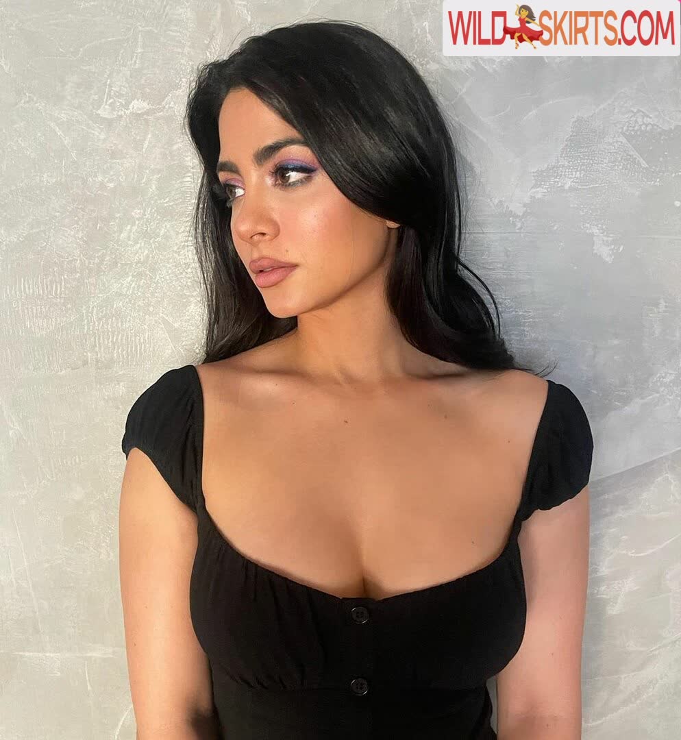 Emeraude Toubia / emeraude nude Instagram leaked photo #3