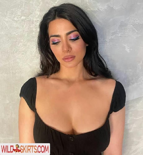 Emeraude Toubia / emeraude nude Instagram leaked photo #3