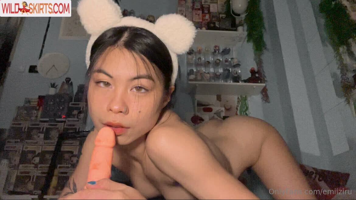 emiiziru nude OnlyFans, Instagram leaked photo #1