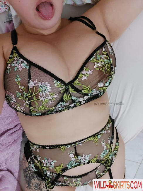 Emilia B / blossom.emilia / emiliablossom nude OnlyFans, Snapchat, Instagram leaked photo #43