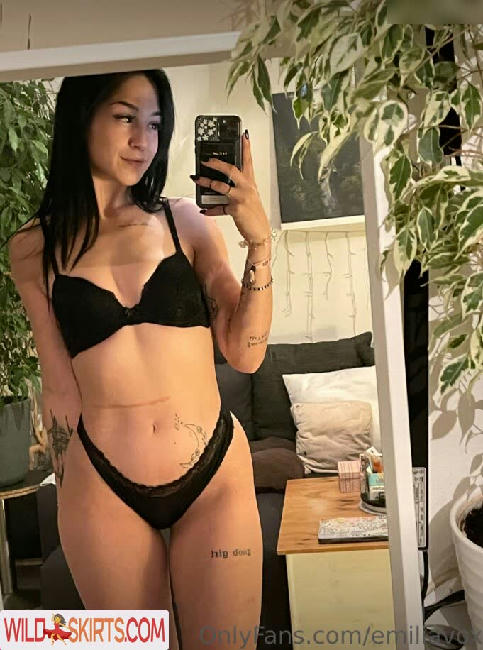 emiliavox nude OnlyFans leaked photo #13