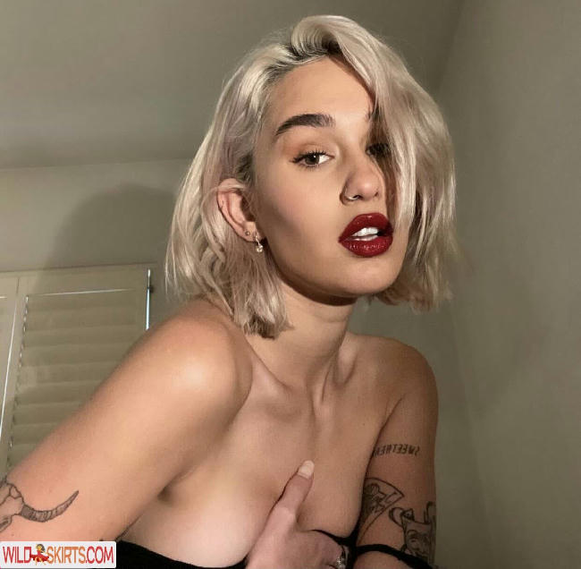 Emily_H / d0e.eyed / emilyhill nude OnlyFans, Instagram leaked photo #8