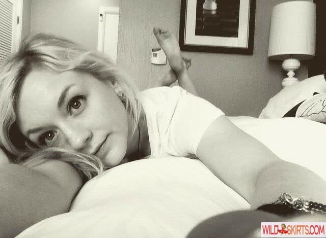 Emily Kinney / emmykinney nude Instagram leaked photo #9