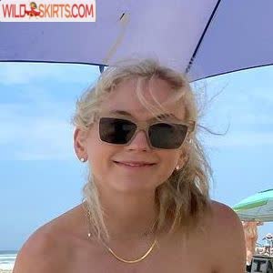 Emily Kinney nude leaked photo #15