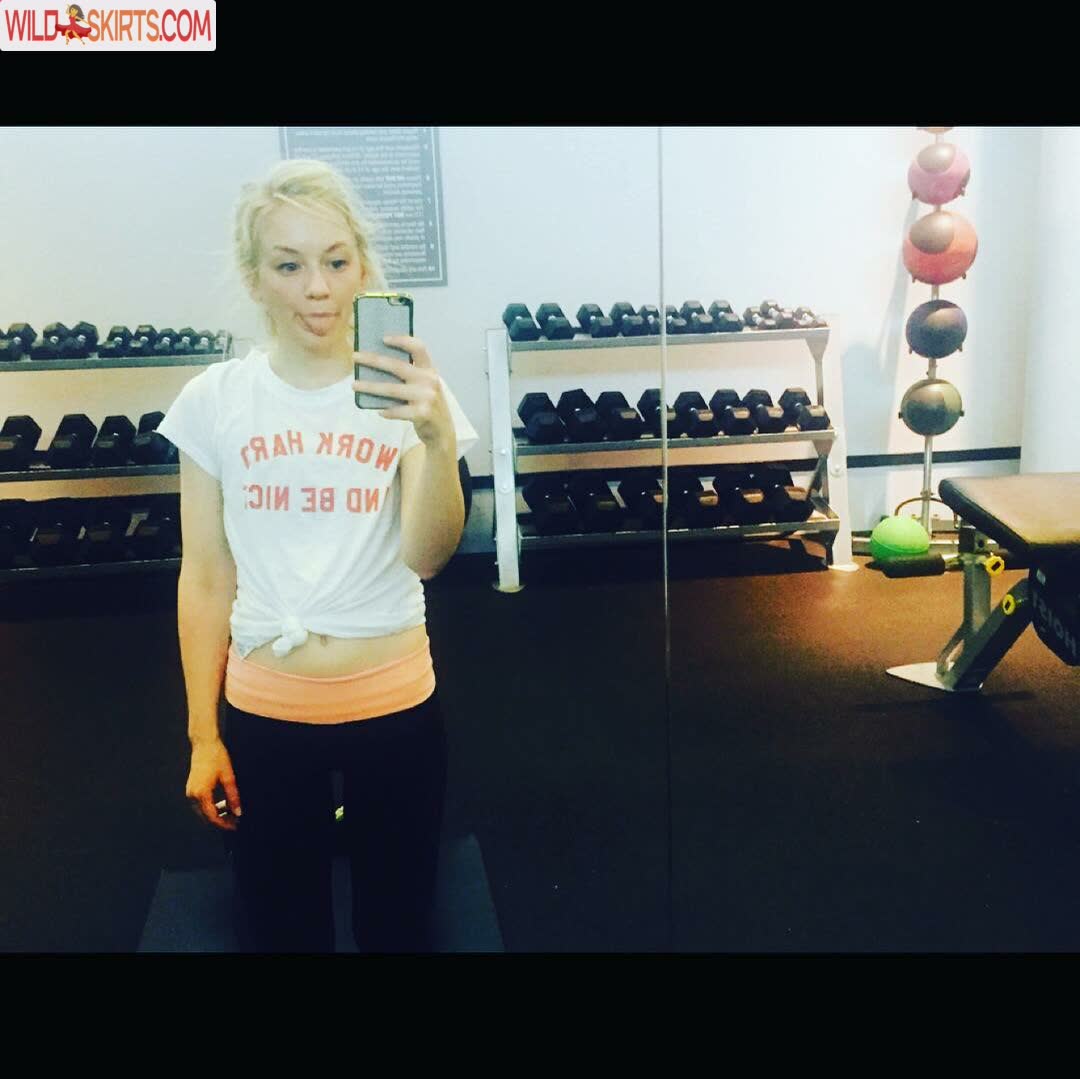 Emily Kinney nude leaked photo #14