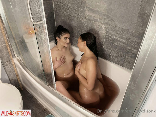 Emily McGrath / emilymcgrathx / emilymcgrxth / emilymxdisonx nude OnlyFans, Instagram leaked photo #1