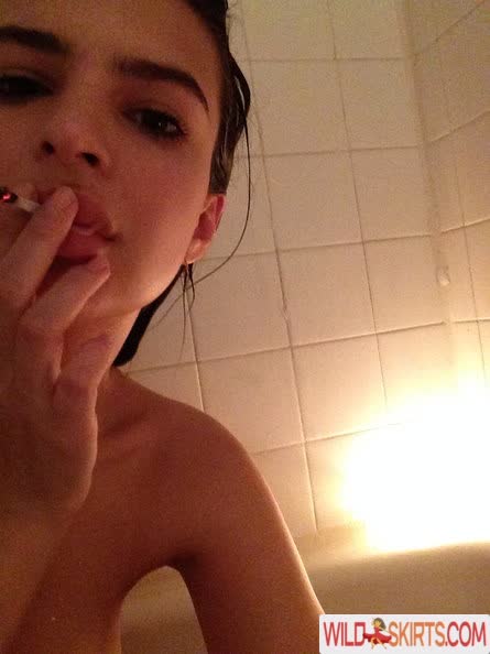 Emily Ratajkowski nude leaked photo #117