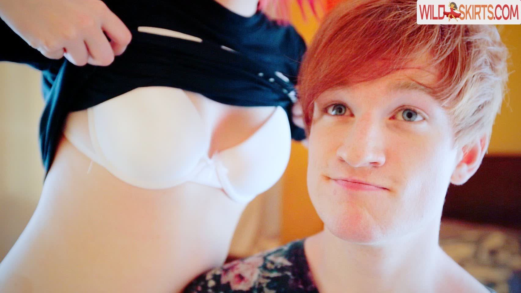 Emma Blackery nude leaked photo #23