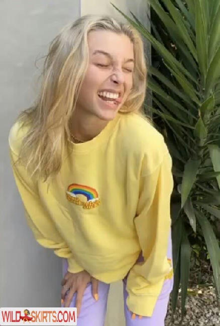 Emma Chamberlain / emmachamberlain / u95012320 nude OnlyFans, Instagram leaked photo #23