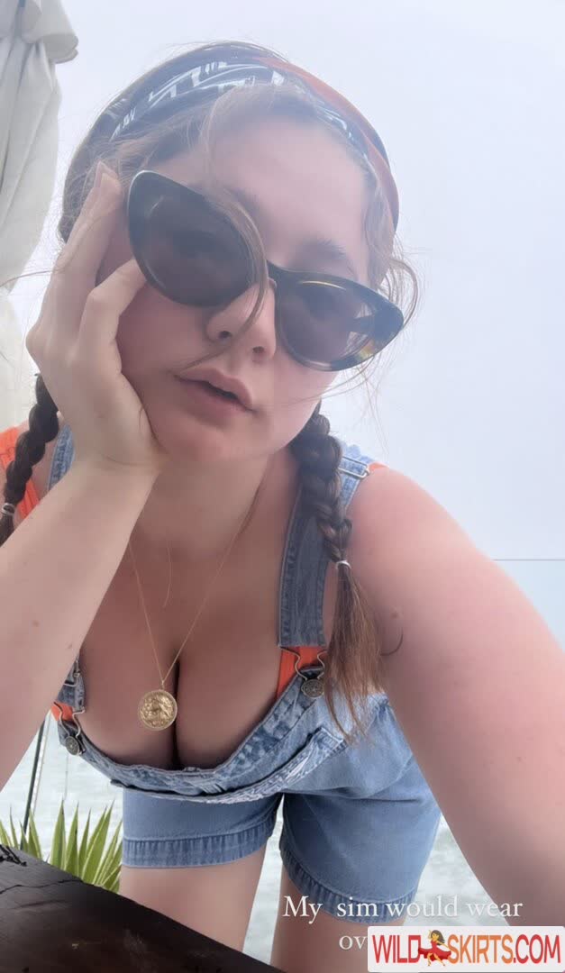 Emma Kenney / amirrazm / emmakenney / ems4638 nude OnlyFans, Instagram leaked photo