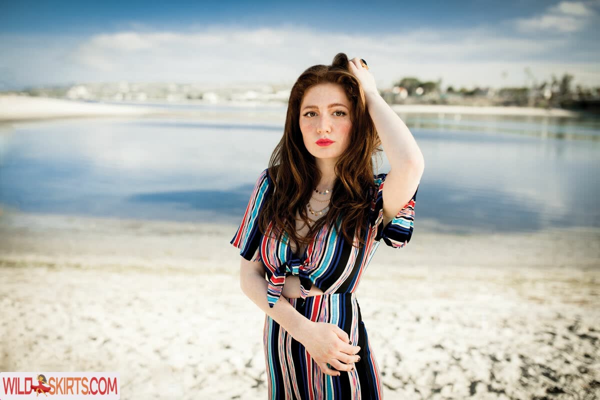 Emma Kenney nude leaked photo #74