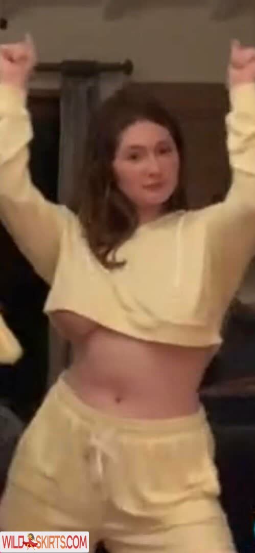 Emma Kenney / amirrazm / emmakenney / ems4638 nude OnlyFans, Instagram leaked photo