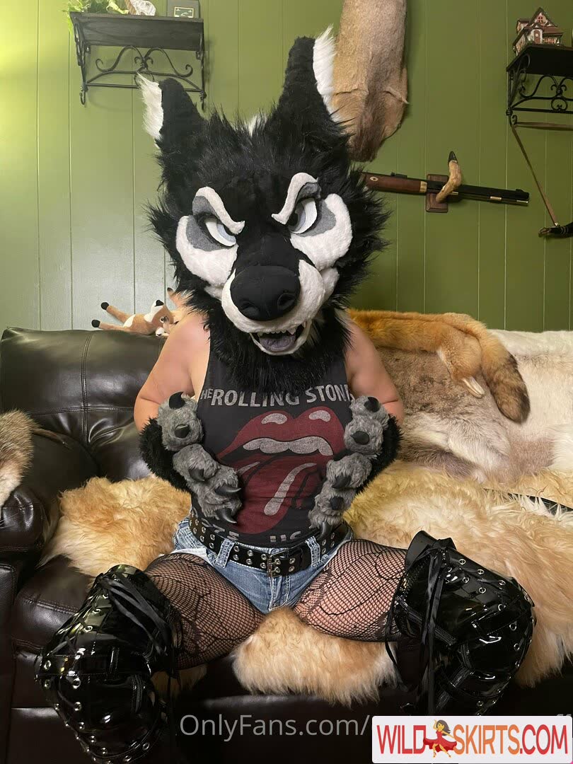 emmawerewuff nude OnlyFans, Instagram leaked photo #10