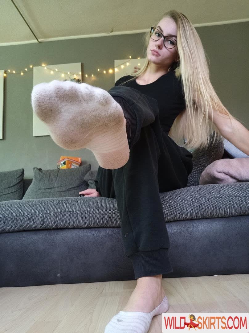 Emmysfeetandsocks nude leaked photo #13