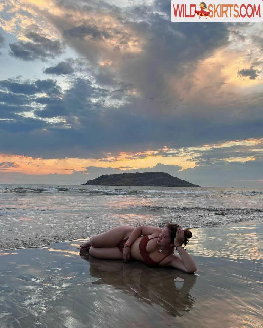 erikaapalacioss / eliseenicolee / erikaapalacioss nude OnlyFans, Instagram leaked photo #3