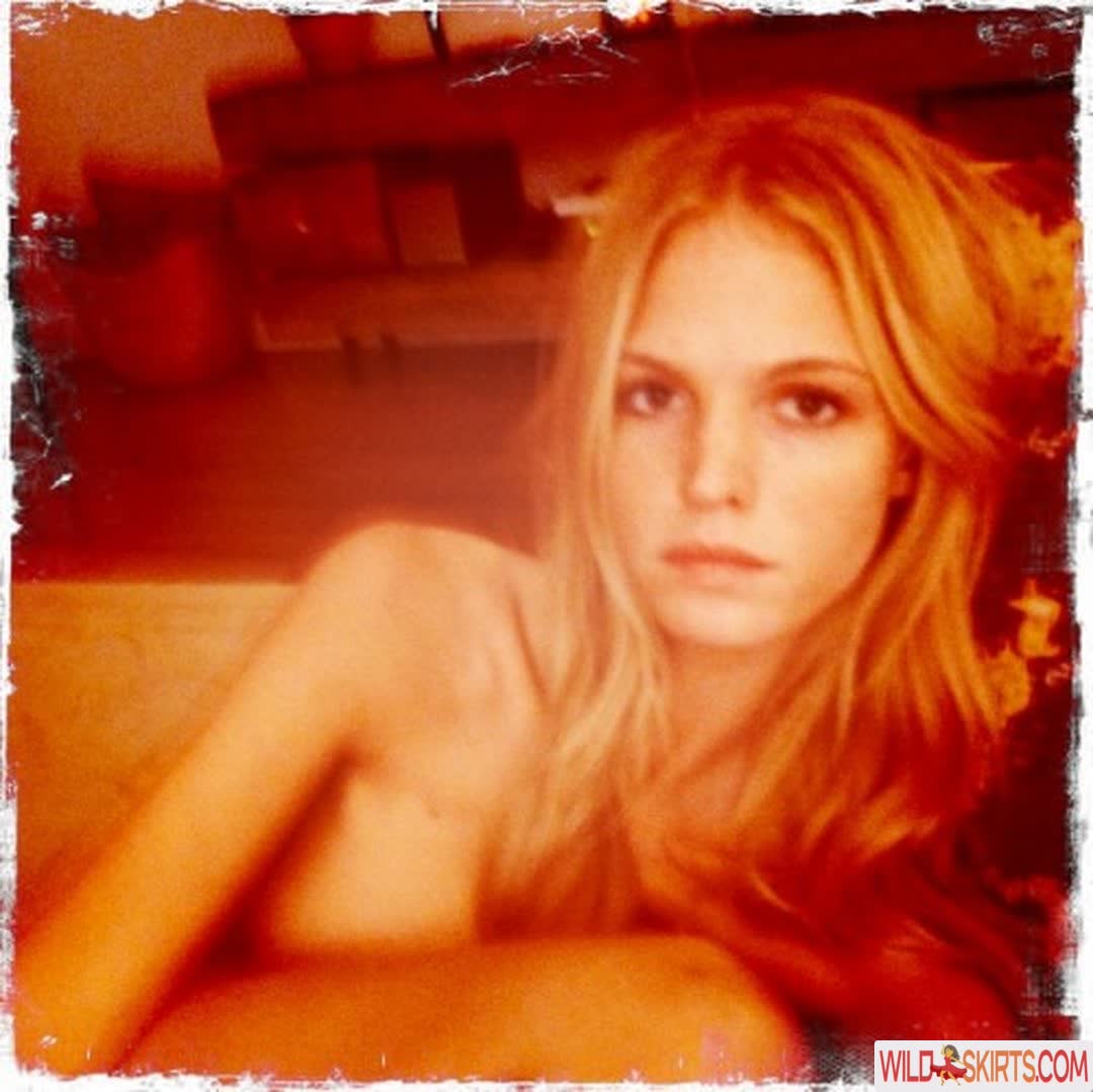 Erin Heatherton nude leaked photo #16