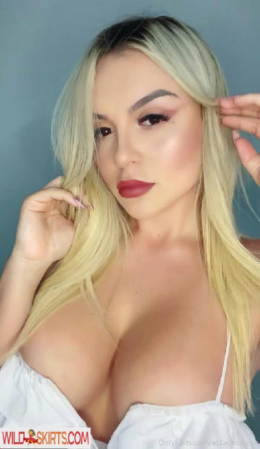 estaosorioxx / Laura Osorio / elleveoxoxo / estaosorioxx nude OnlyFans, Instagram leaked photo #40