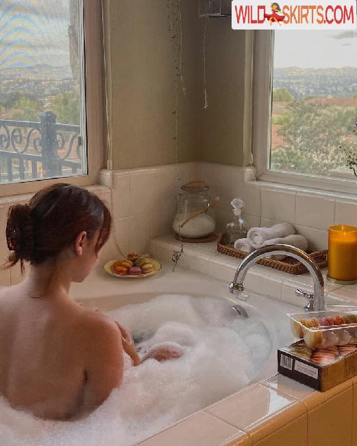 Ester Dobrik / esterrdobrik nude Instagram leaked photo #10