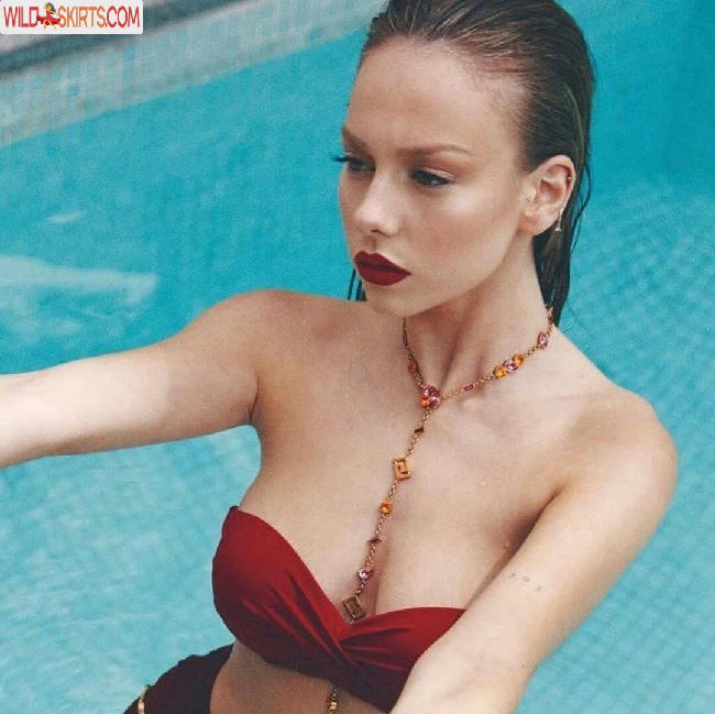 Ester Exposito / ester_exposito / esterexposito nude OnlyFans, Instagram leaked photo #183