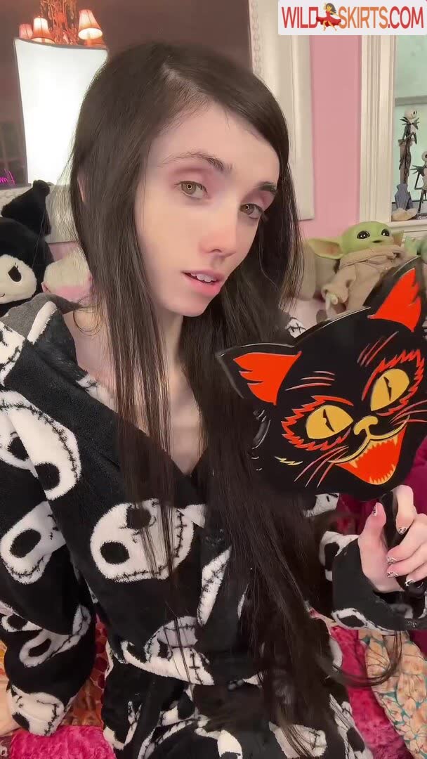 Eugenia Cooney nude leaked photo #42