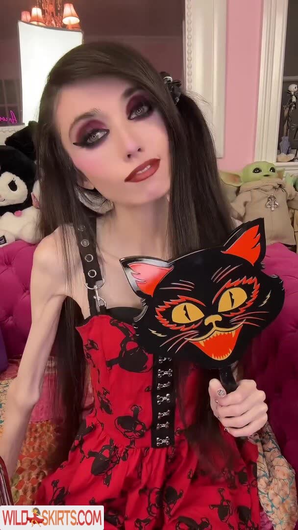 Eugenia Cooney nude leaked photo #45