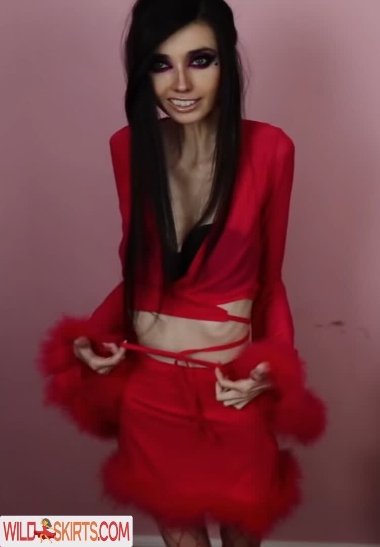 Eugenia Cooney nude leaked photo #12