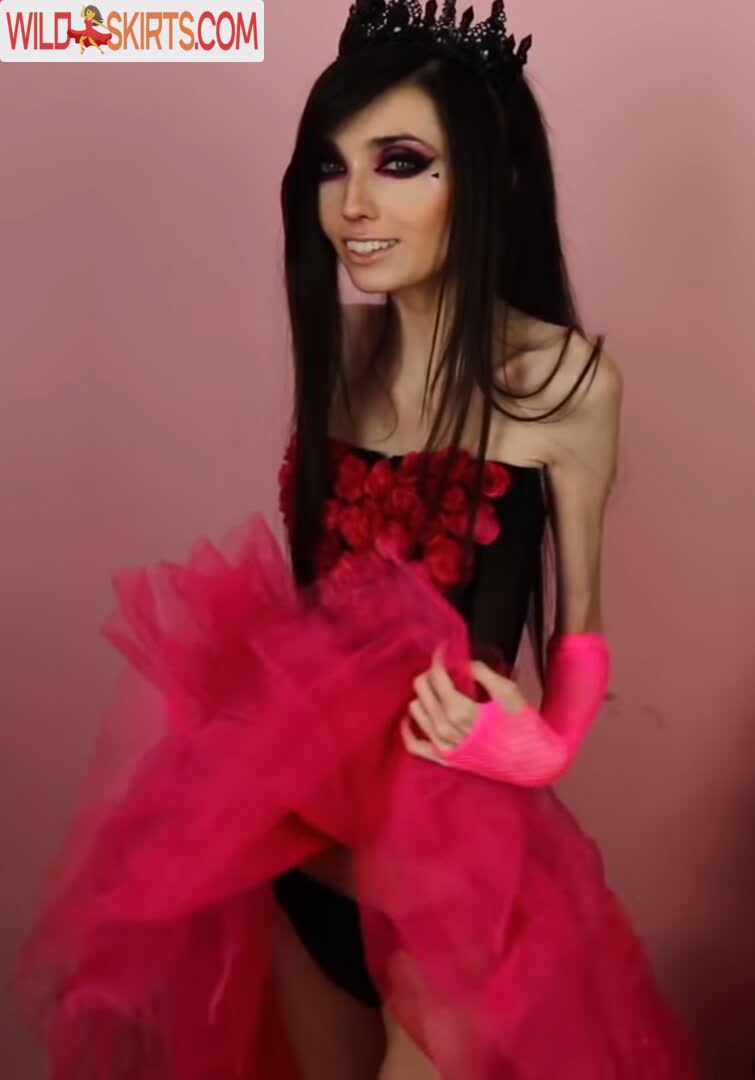 Eugenia Cooney nude leaked photo #8